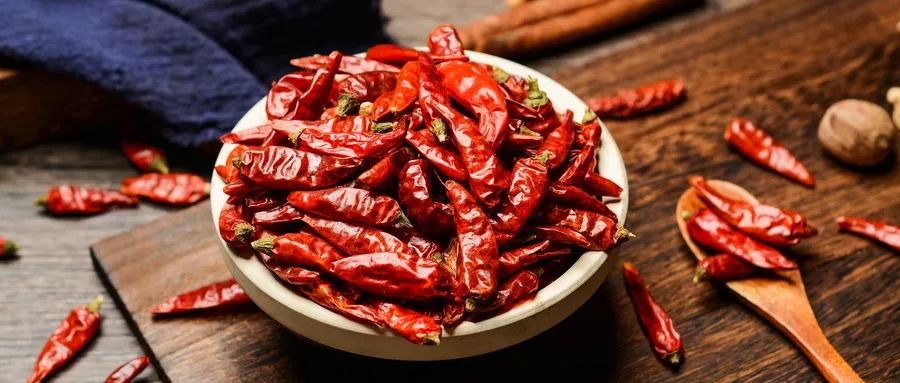 晚上吃刺激性食物容易得胃病