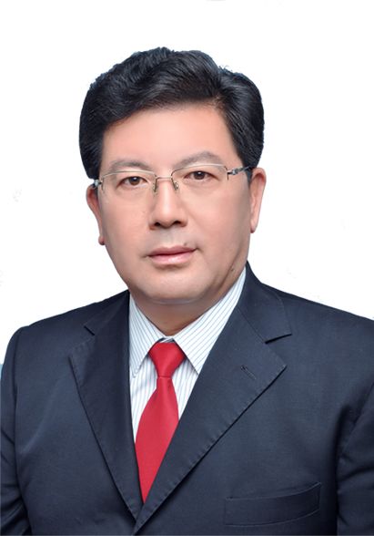 李虎成平度市市委副书记,平度市市长张敏中国天使联合会荣誉会长,合力