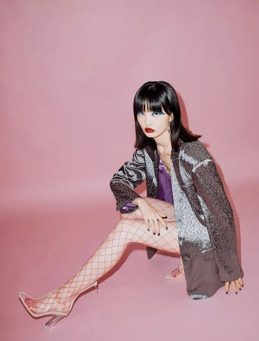 谁说模特都高冷esee黄靖带你体验意外的反差萌