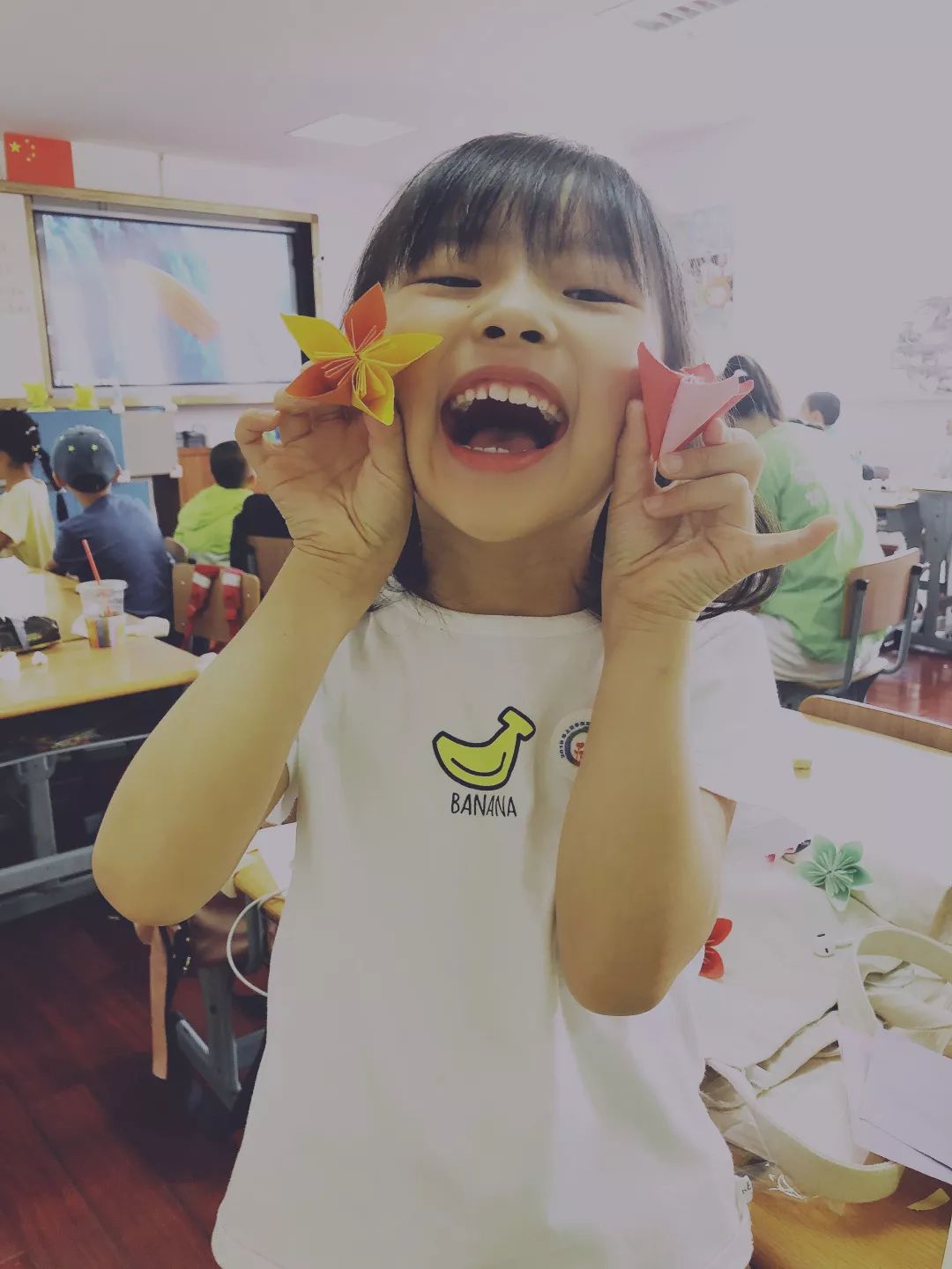 长风新村街道爱心暑托班张婉欣- 08 -昨天的巧克力面包很甜,这里的