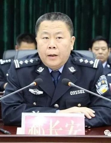 《法治河津》栏目组邀请到了市人民政府副市长,市公安局局长郝长安,市