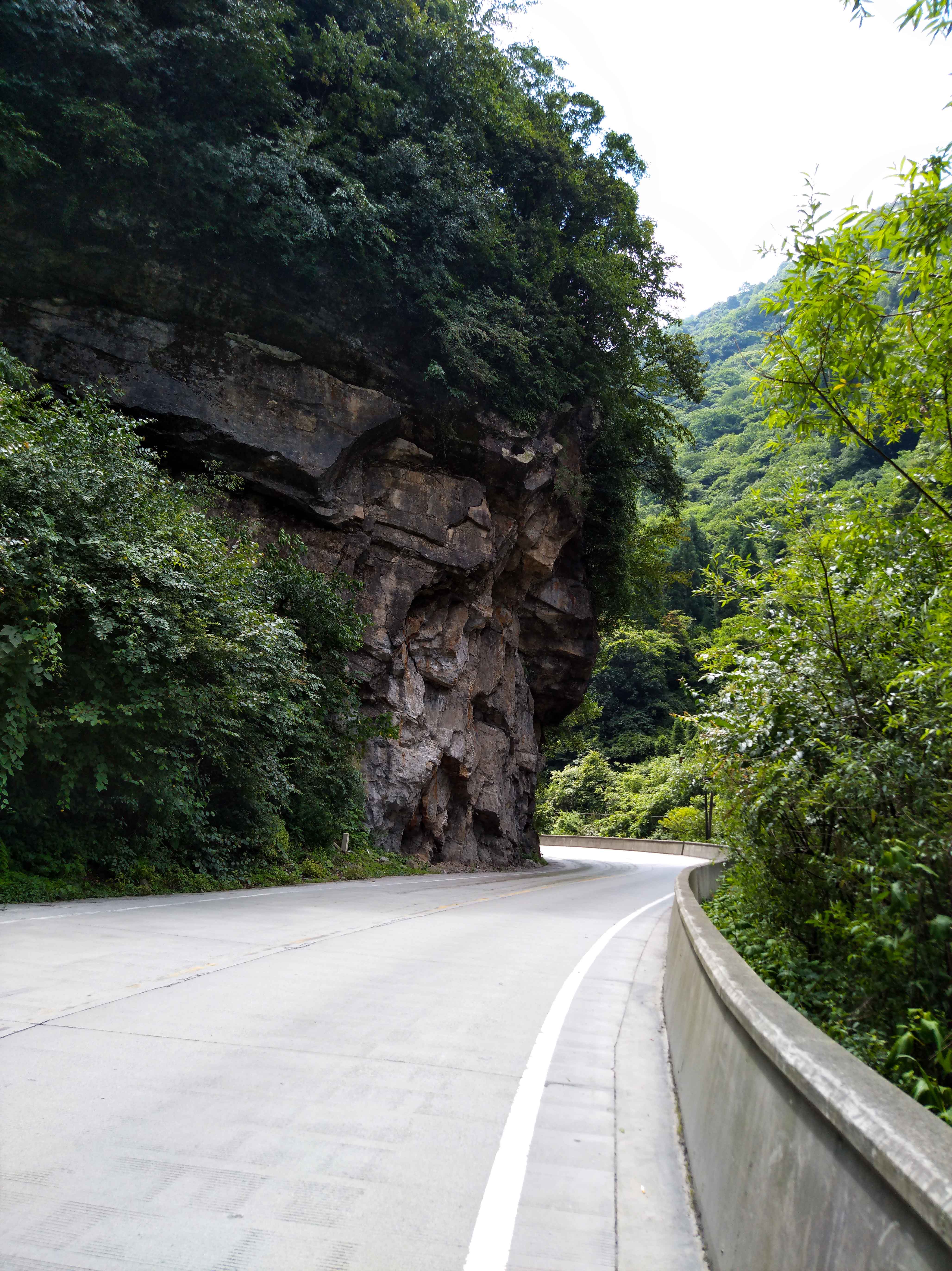 川藏线二郎山图片