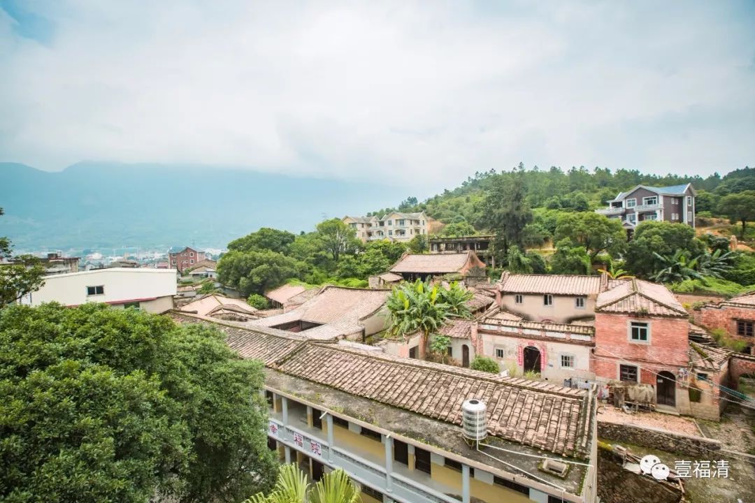 抛开城市的喧嚣 来一场说走就走的旅行 今天就跟小编一起到 镜洋镇