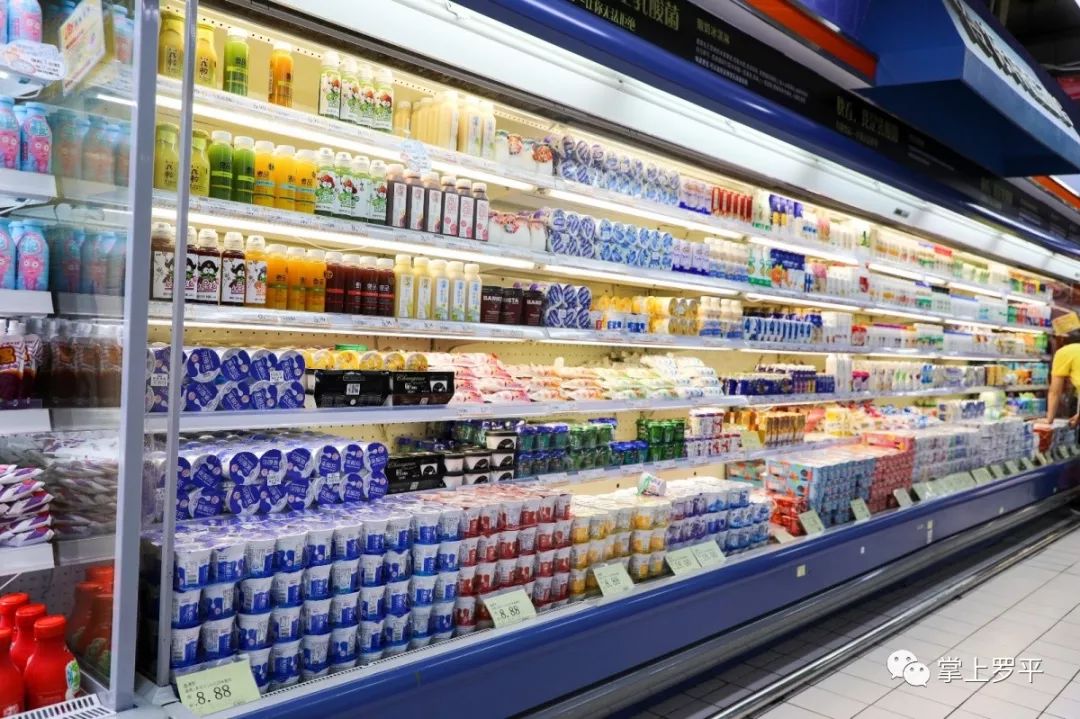 金方超市商品种类齐全囊括吃喝玩及生活必需品海量实惠品质商品任君