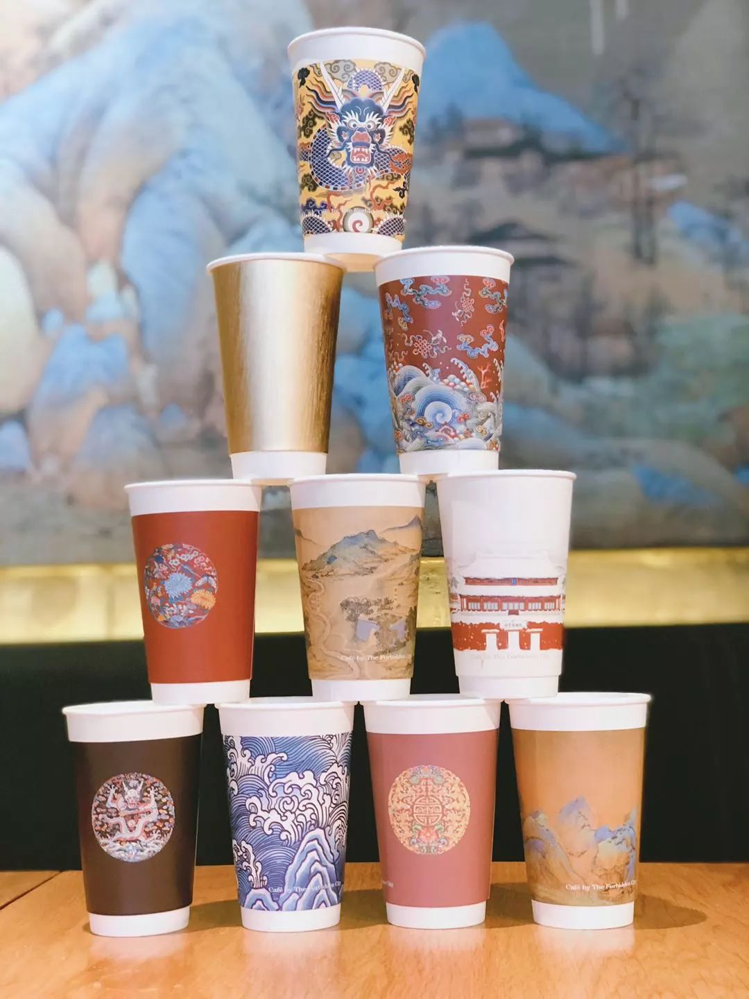 火到爆的故宫咖啡这次又出了网红单品几百万人都在抢太惊艳了