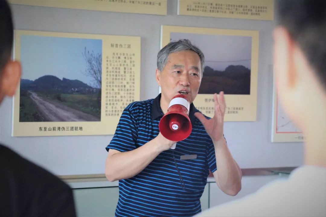 蔡甸侏儒街黑道人物图片