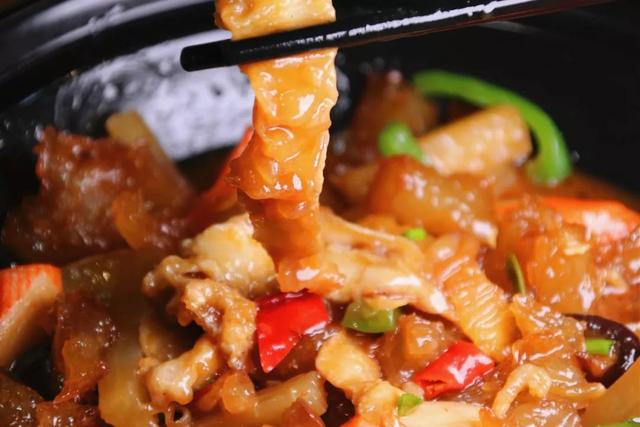 猪筋是生活中最常见不过的荤食了,就算是无肉不欢