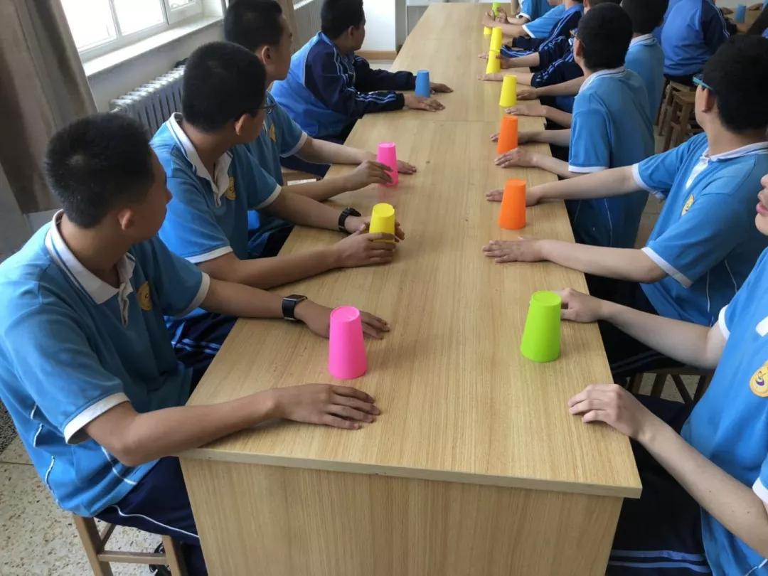 综合实践北重四中杯子舞课堂视频火了