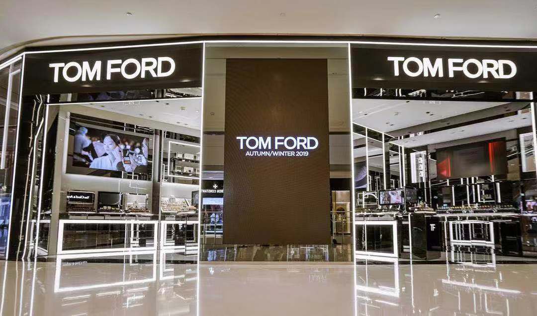 去完tomford成都ifs新店我把包里的化妆品全扔了