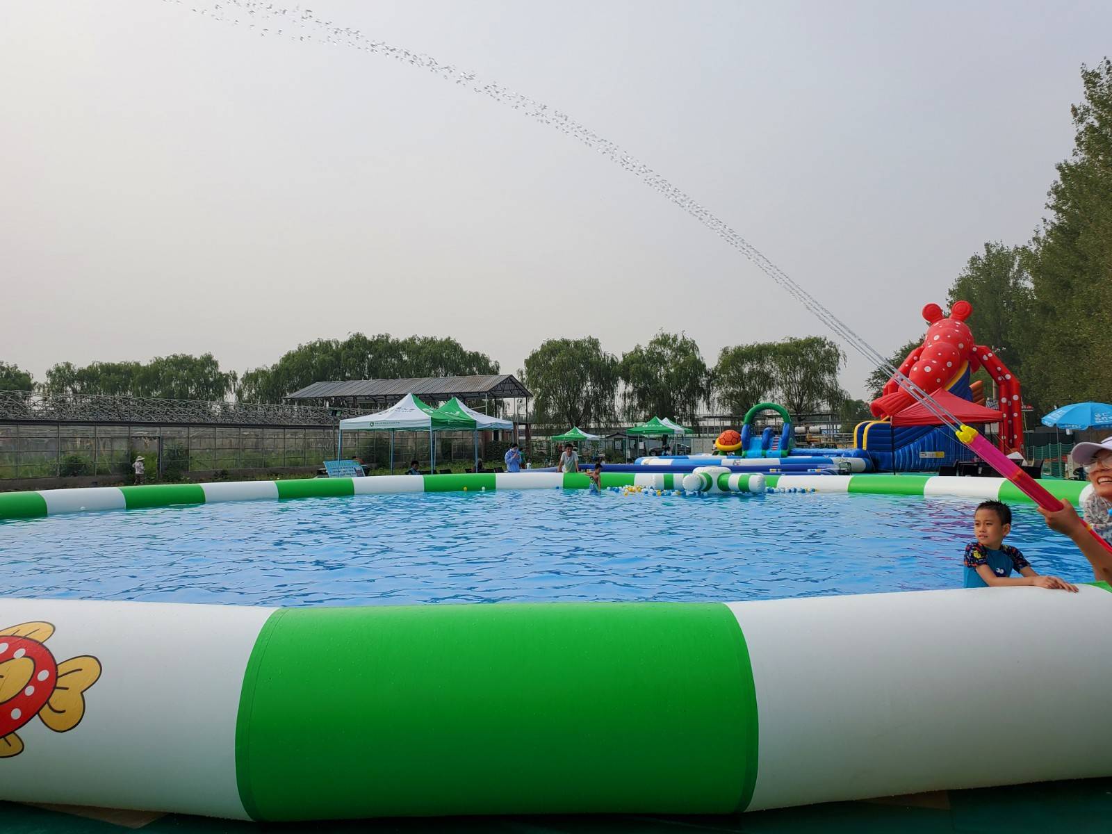 稻香花海水上乐园7月18日正式对外开放,北京戏水又有新去处.