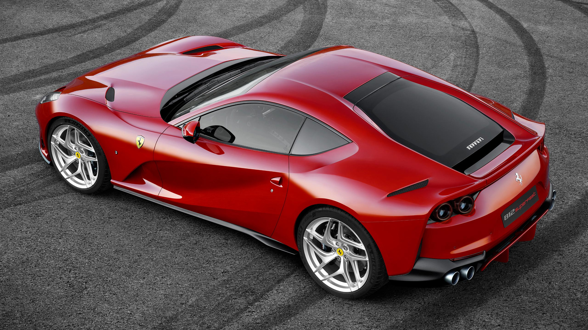 ferrari 812 superfast将于9月首次亮相?_法拉利