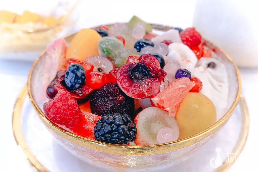 把每一份真正新鲜的水果捞带给食客,是鲜果盒子的初衷.