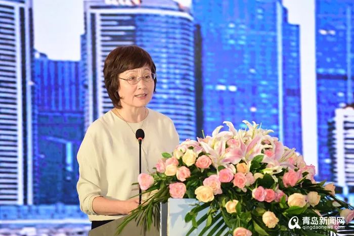 青岛市工业和信息化局局长姜波,阿里巴巴集团战略发展部总监林青叶