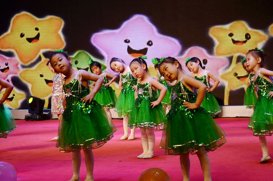 壮丽70年共享奇石节童心向党祝福祖国儿童舞蹈专场演出让你重拾童心
