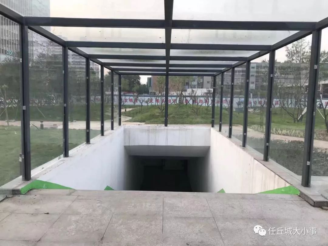 咱任丘首座地下通道建成直通停车场为咱大任丘点赞