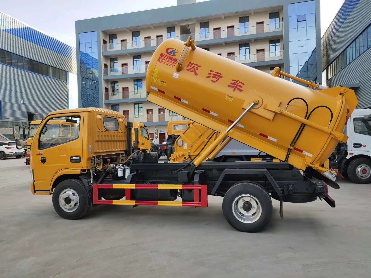 小型吸污车价格东风5吨抽泥浆污水车厂家报价