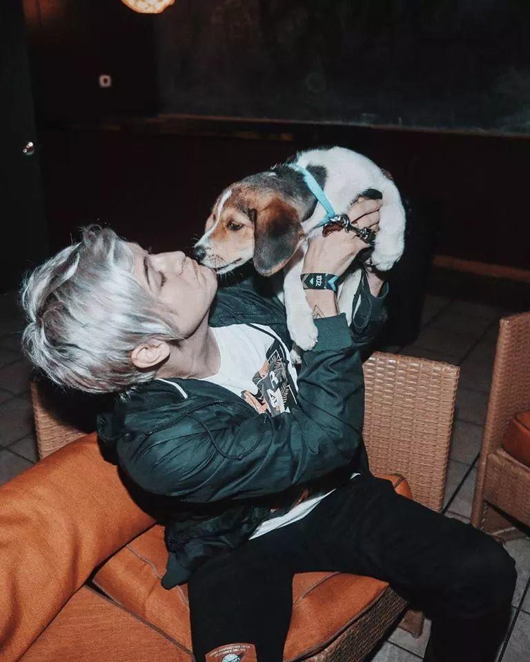 世界上最酷的玩蛇少年ghastly深圳superface酒吧