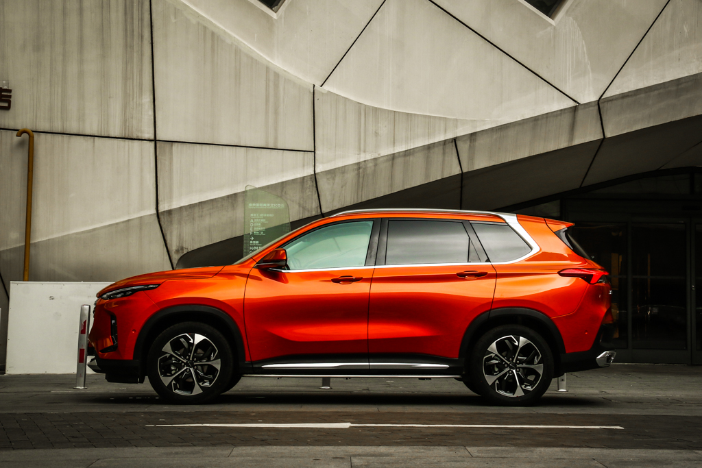 新车上汽大通maxusd60上市售价9381678万元