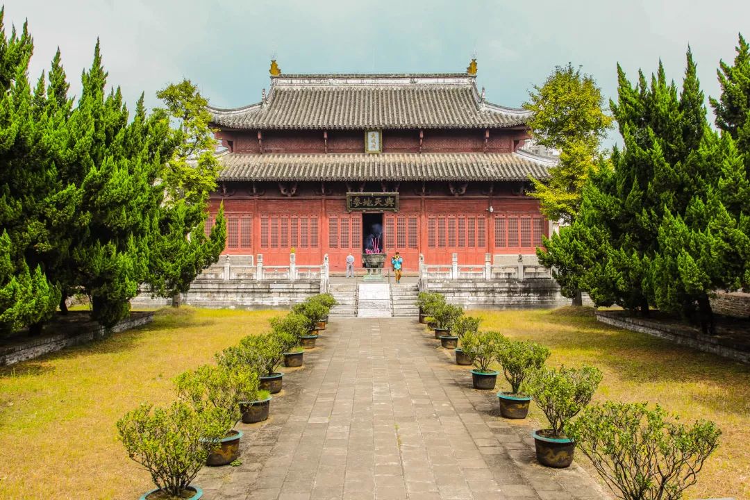 出文庙,经石头门,入西后街,不远,延陵巷到了,见吴樾故居了!