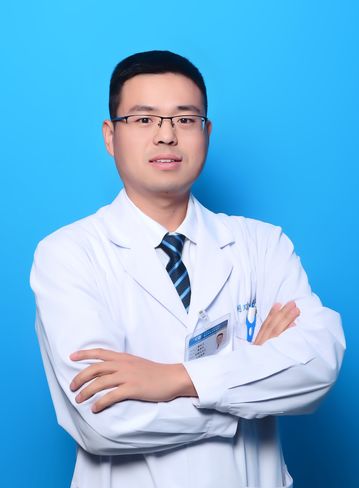 潘志强医生图片