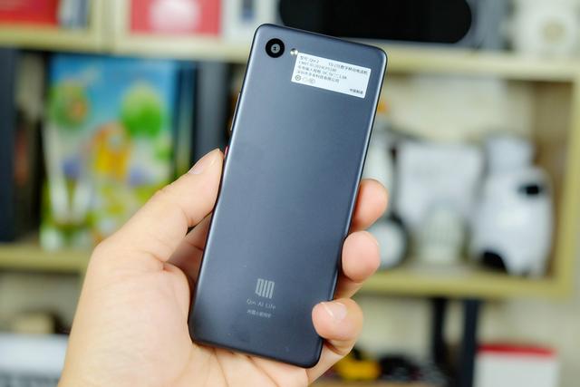 原创小米有品又推新品手机多亲ai助手采用全面屏支持在线翻译