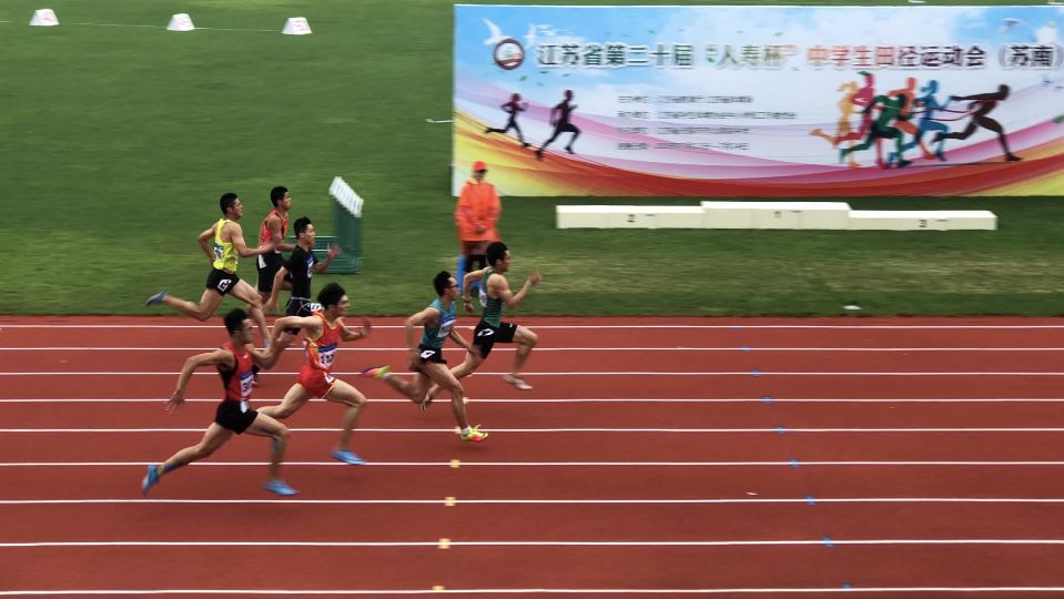 陈昭骏 国家一级运动员 110米栏冠军,邬翰砚 国家二级运动员 200米