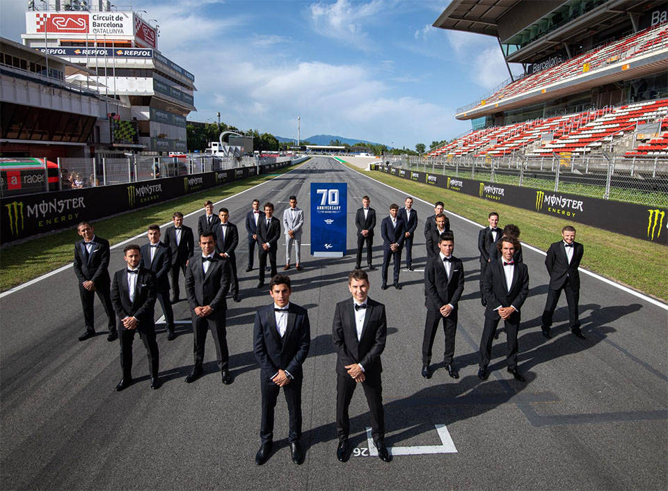 motogp:2059年卡塔尔站揭幕战高龄传奇车手出席现场_罗西