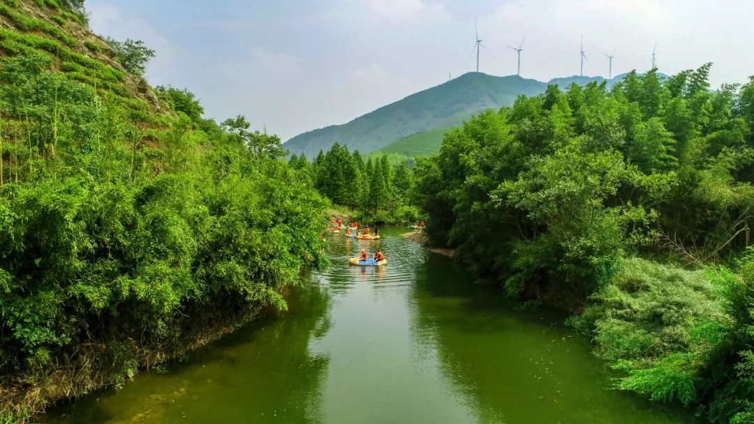 南山生态漂流风景区图片