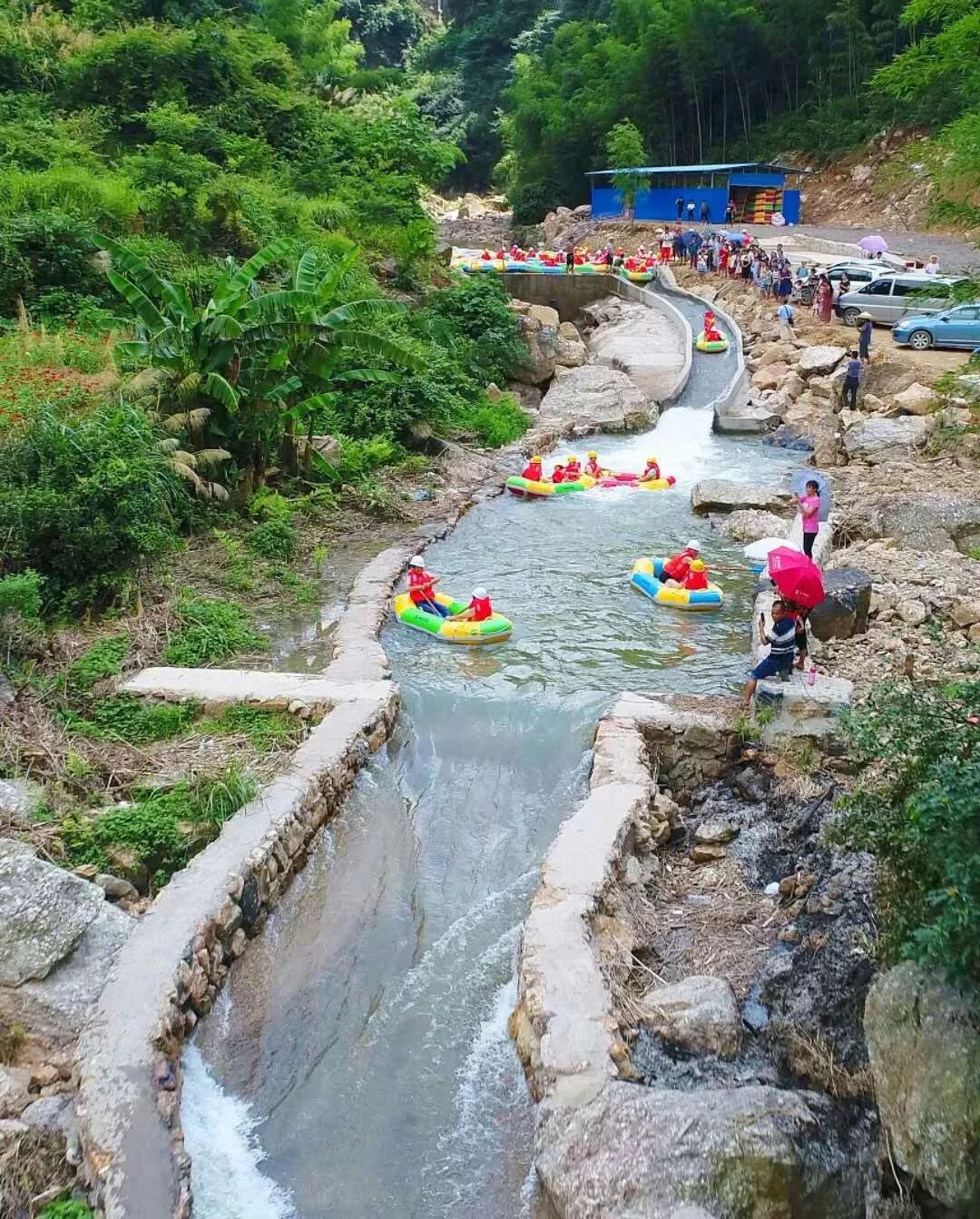 惊险,刺激,浪漫,安全龙山大峡谷位于新邵县潭溪镇淘金村,地