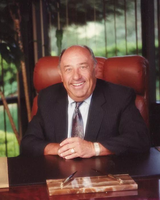 光阴九十余载,无有半分虚度!_肯尼斯·贝林