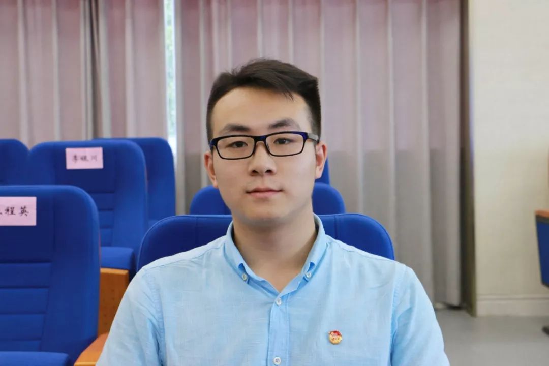 郭佳鑫西南石油大学学生,"青马工程"学员今天的"不忘初心,牢记使命"