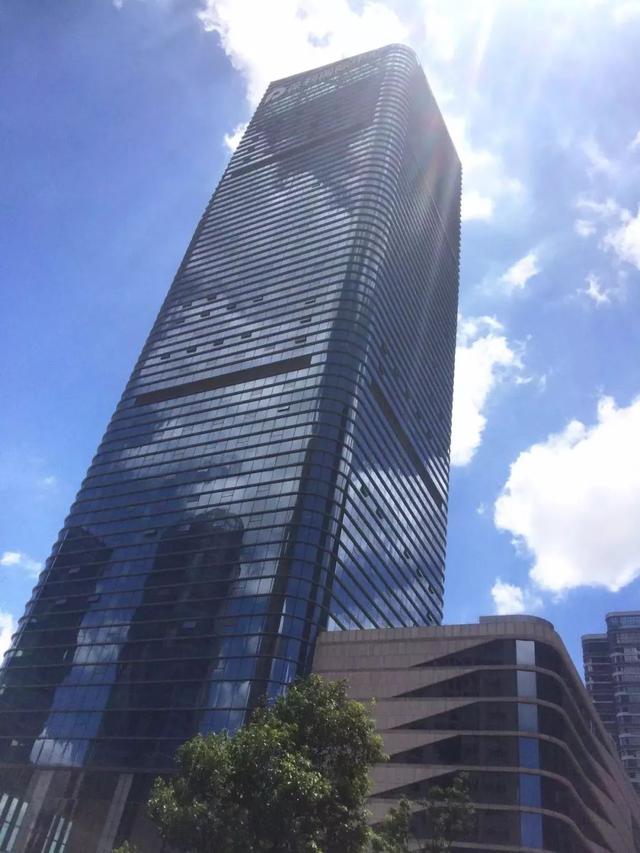 武汉洪山广场保利大厦图片