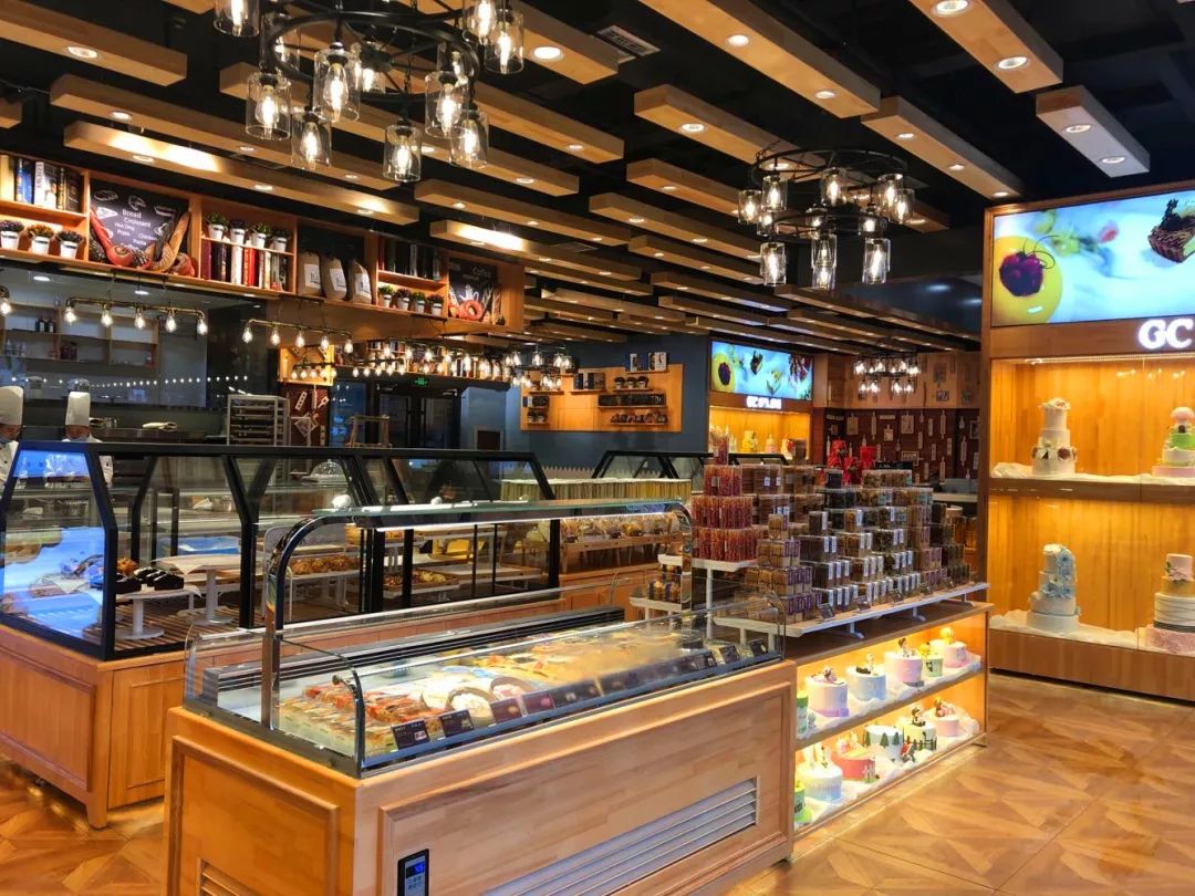 乔治香颂新店新姿态夏日重磅甜蜜在今日盛放