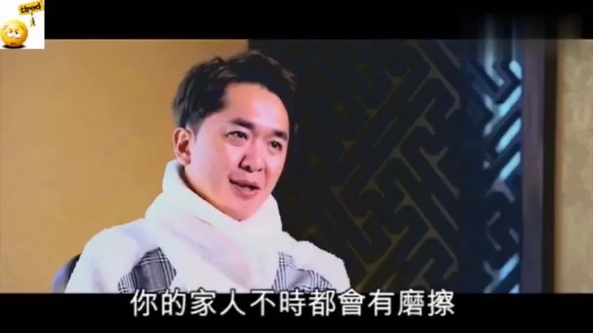 当了17年配角的他,被媒体戏称"当代韦小宝"._邓兆尊