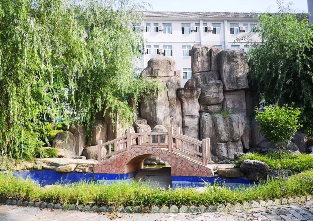 厚德博学进而不已十堰市郧阳区一中举办青少年卓越领袖特训营