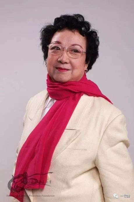 杜近芳口述拼命拍好红色娘子军