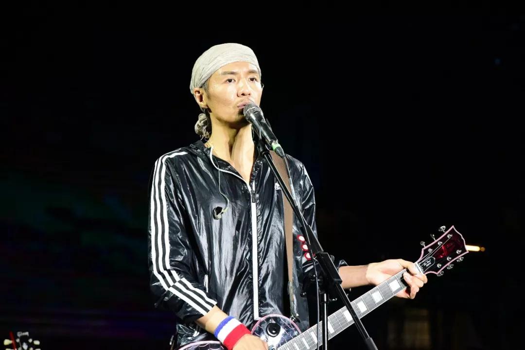 朴树人们夸他耿直诗化他仍是少年而他却讨厌这样自己