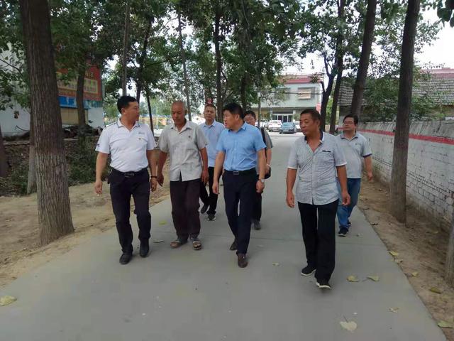 周口市高级技工学校校领导王世杰一行赴沈丘县涂楼村开展帮扶工作