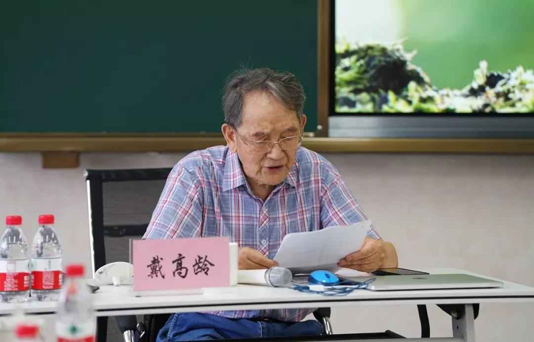 成都西川中学校长简介图片