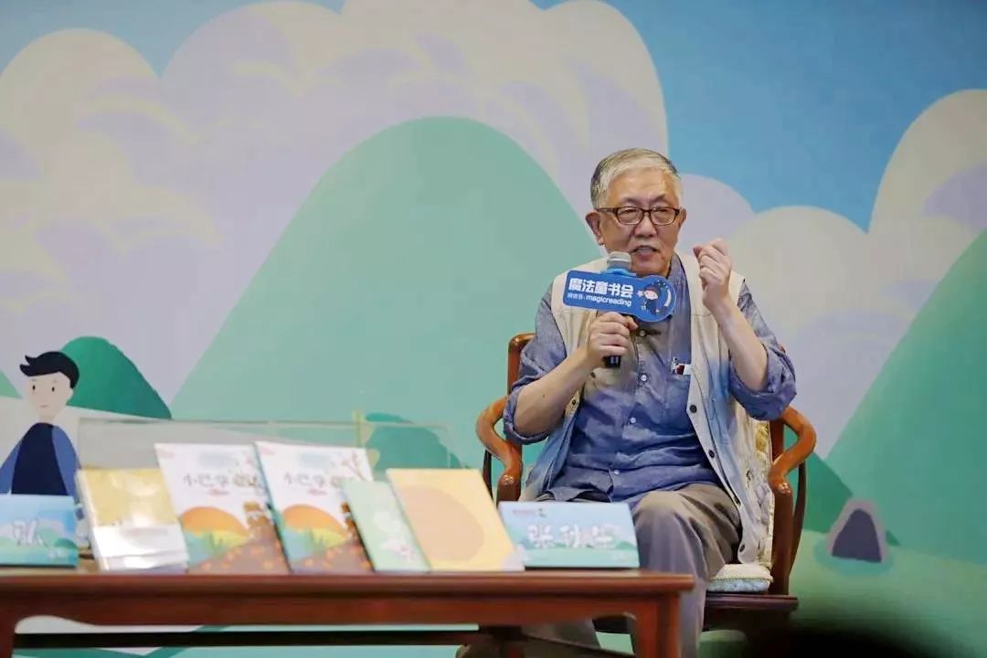 小学语文教材里的范文是怎么练成的听课本作家揭开写作的秘密