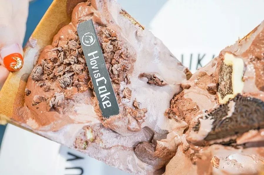 一定非冰淇淋抱抱桶莫属如果要说夏天最适合吃的甜品||冰淇淋的滋味