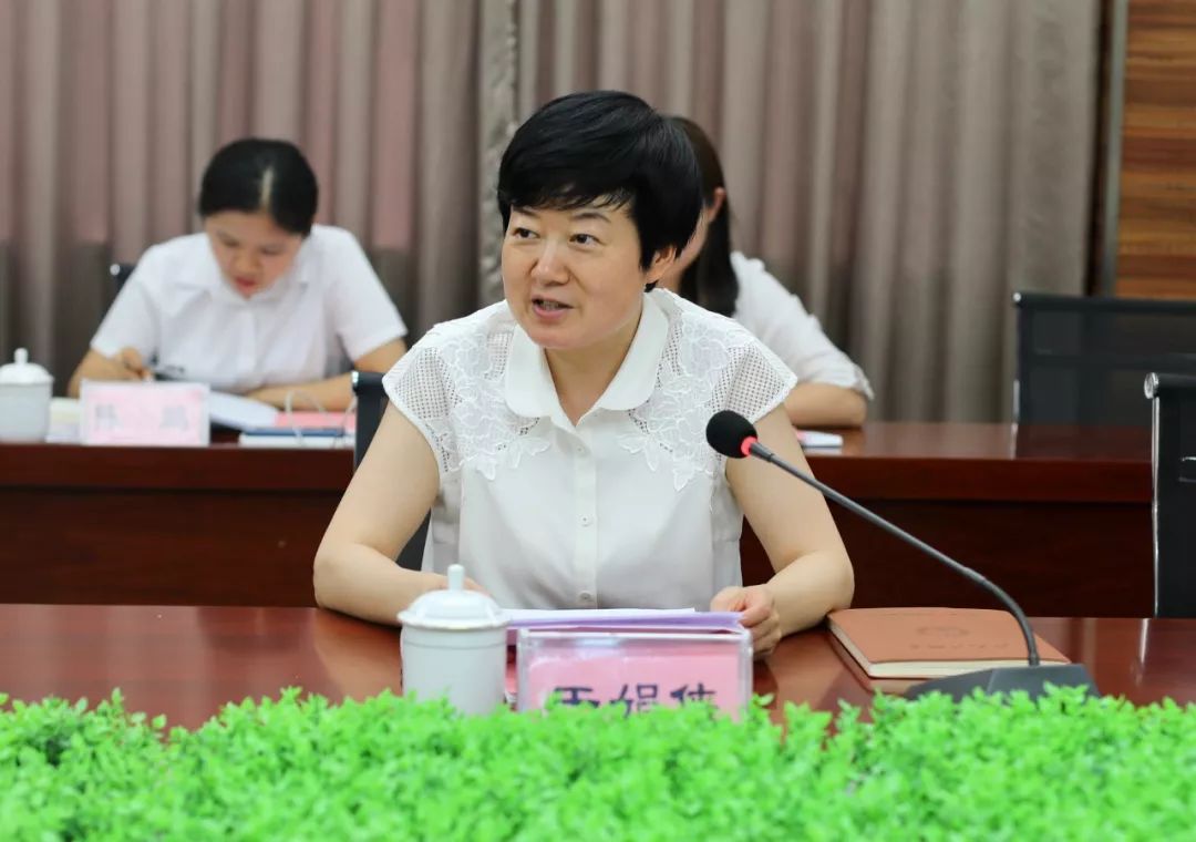 于娟侠讲话王宝红代表渭南市委,市政府向李家俊一行的到来表示欢迎.