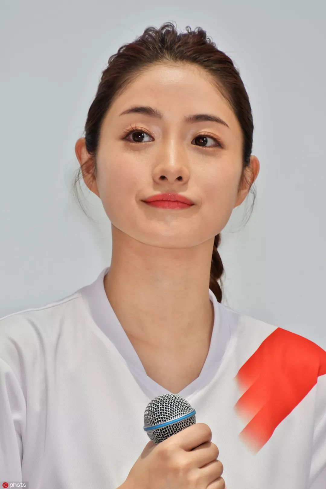 32岁的石原里美仍然是男神收割机,夏日清新少女妆学起来!