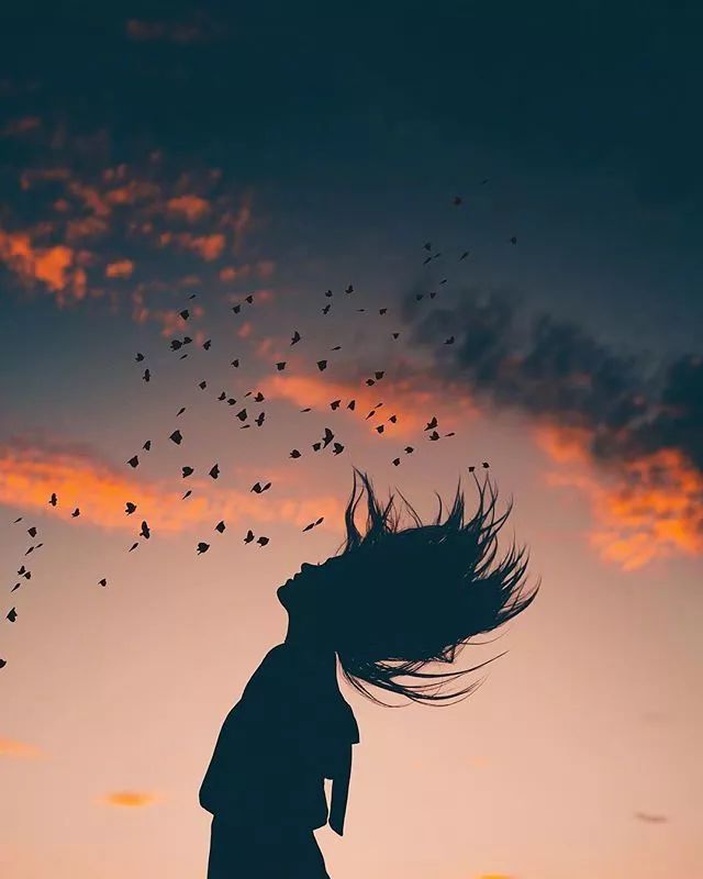 爱走到了尽头是不是就该放手了