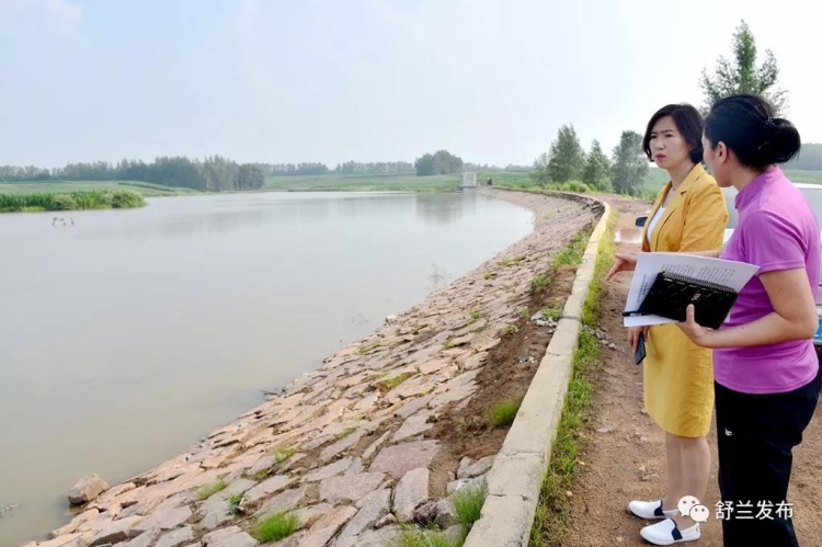 舒兰市领导到亮甲山乡检查防汛工作