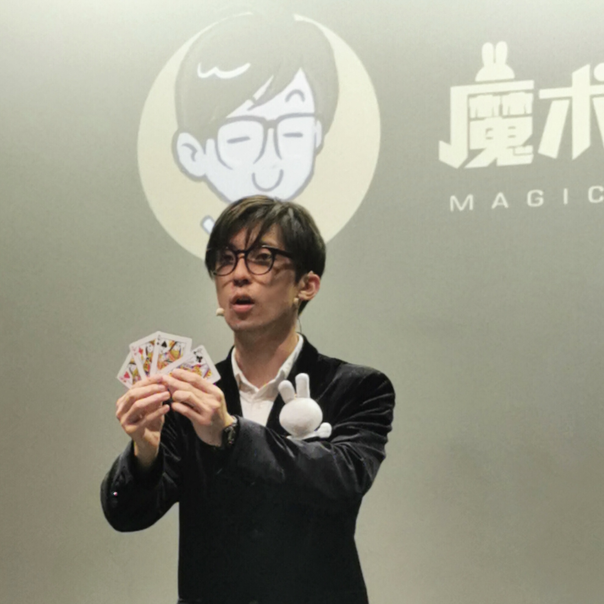 侍魅动态|好评不断 才艺导师黄小帅魔术秀惊艳全场 侍魅文化 绅士爱