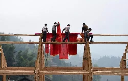 老祖宗立架上梁顺序和习俗,保佑家宅平安,千万别弄错了