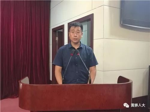 副市长王友海总体介绍核心区重点项目建设及棚改工作情况.