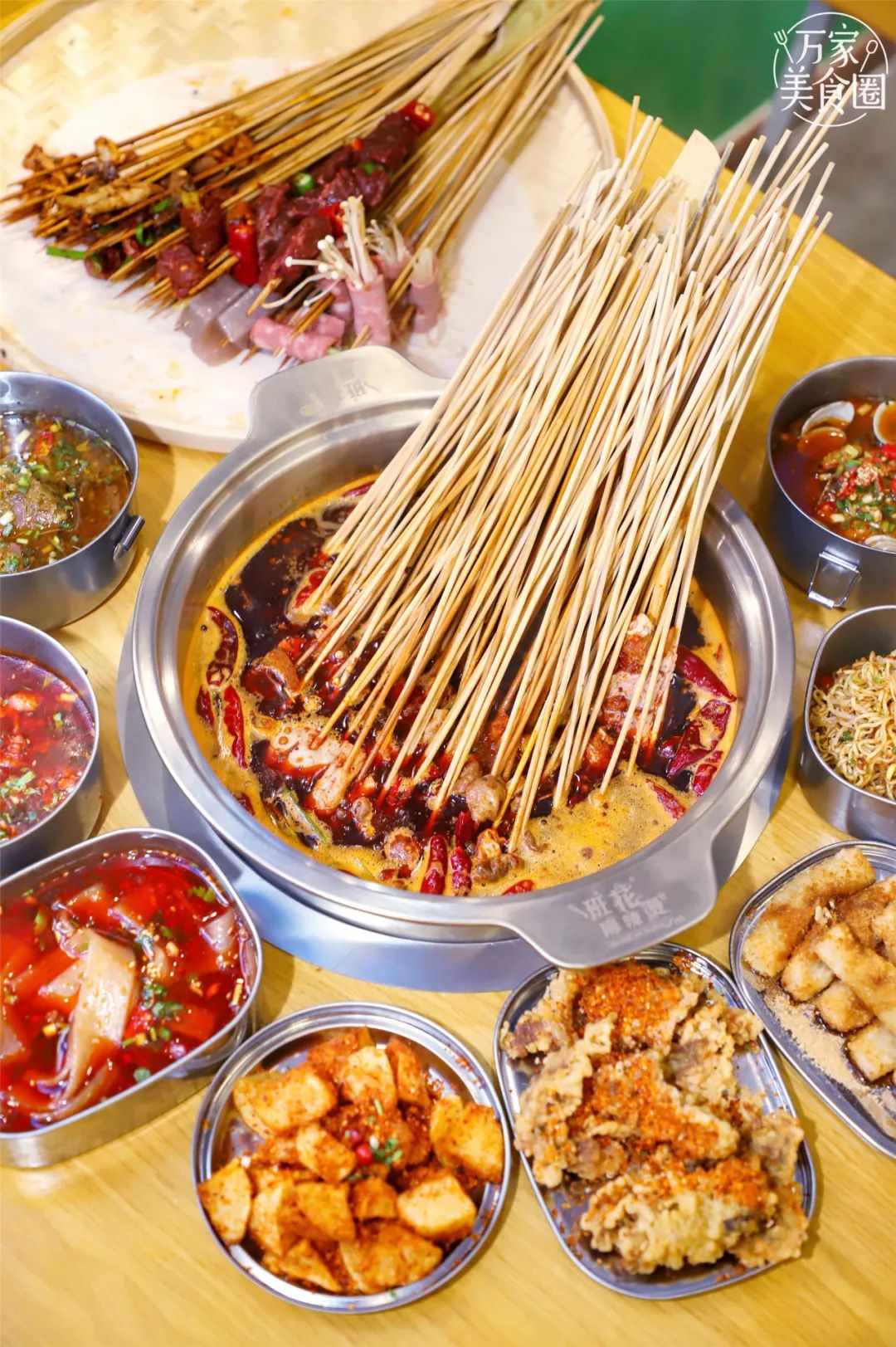 合肥地表超强串串火锅9块9开撸!还能偶遇隔壁班花?