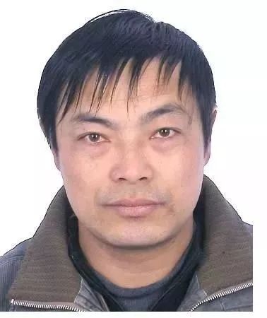 公民身份证号:511181198110200427住址:四川省夹江县漹城镇大石村2社